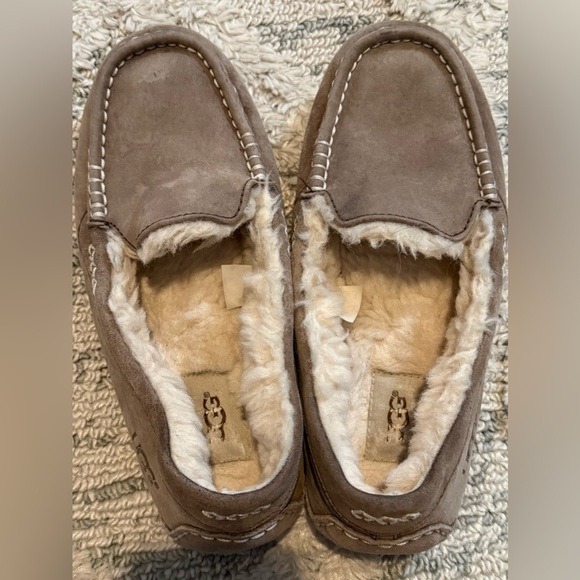 UGG Tan Suede Moccasin Slippers - Picture 5 of 6